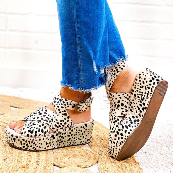 Matisse Shoes - Matisse Wedge "EUC"